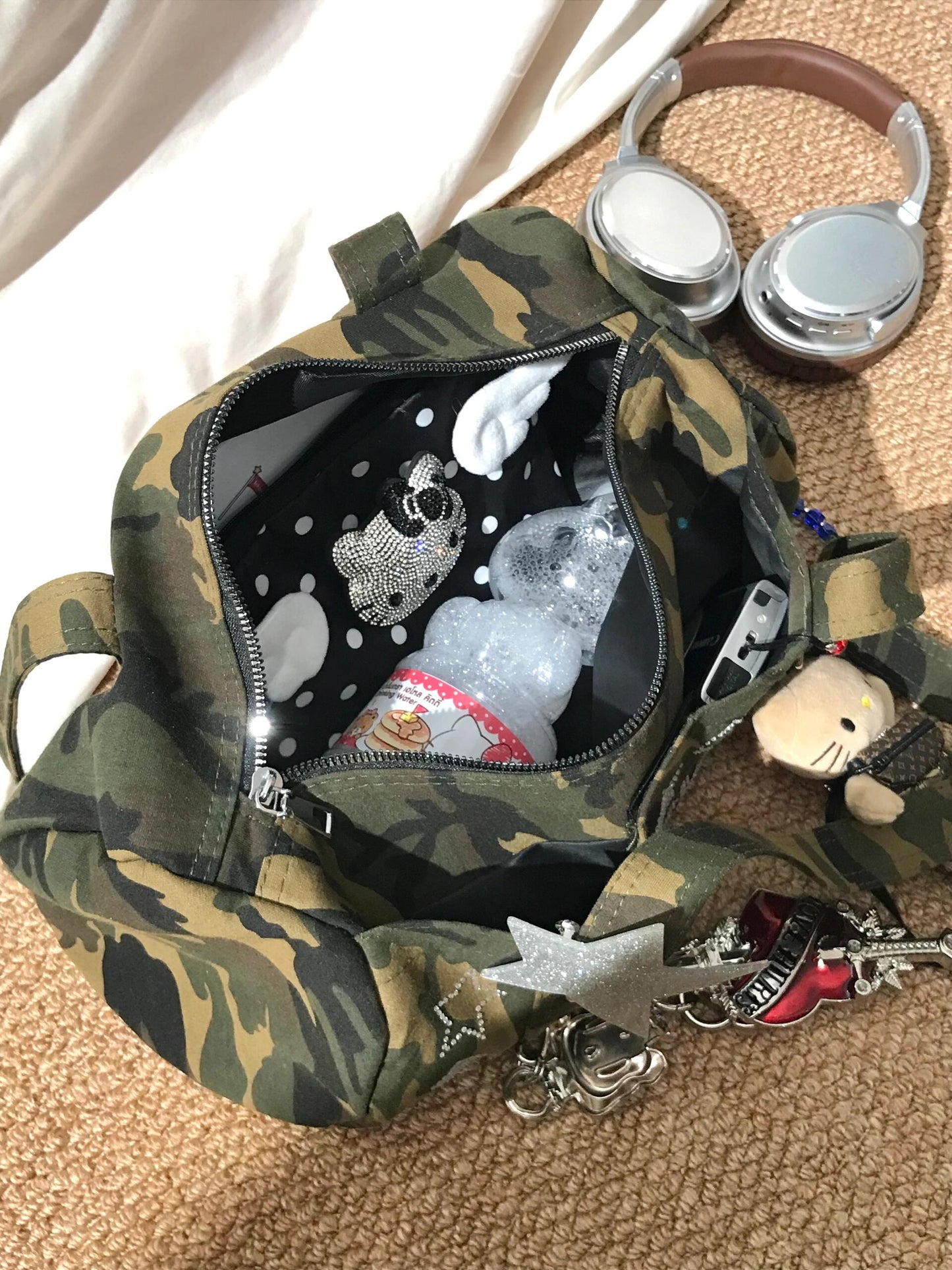 camouflage long leg HelloKitty bag charm +bag