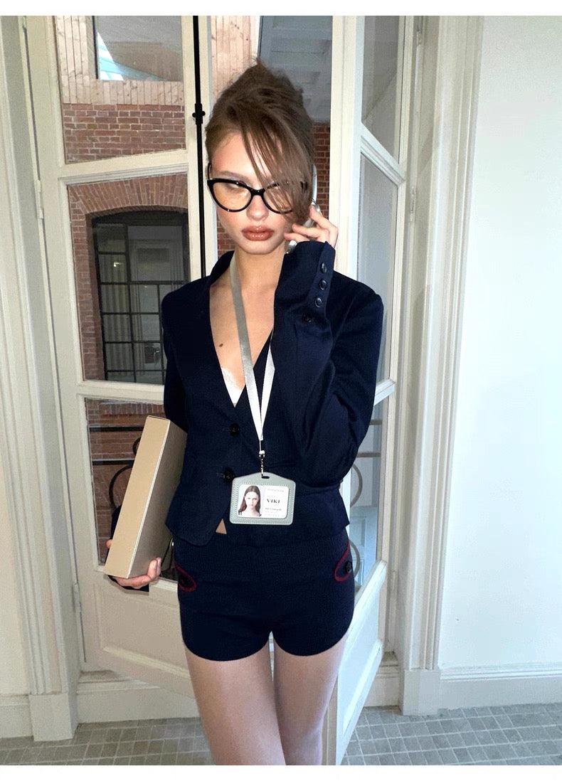 Navy blue suit hip-wrapped shorts suit