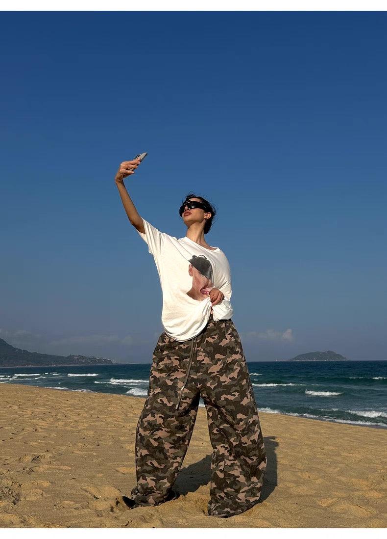 Camouflage print wide-leg pants