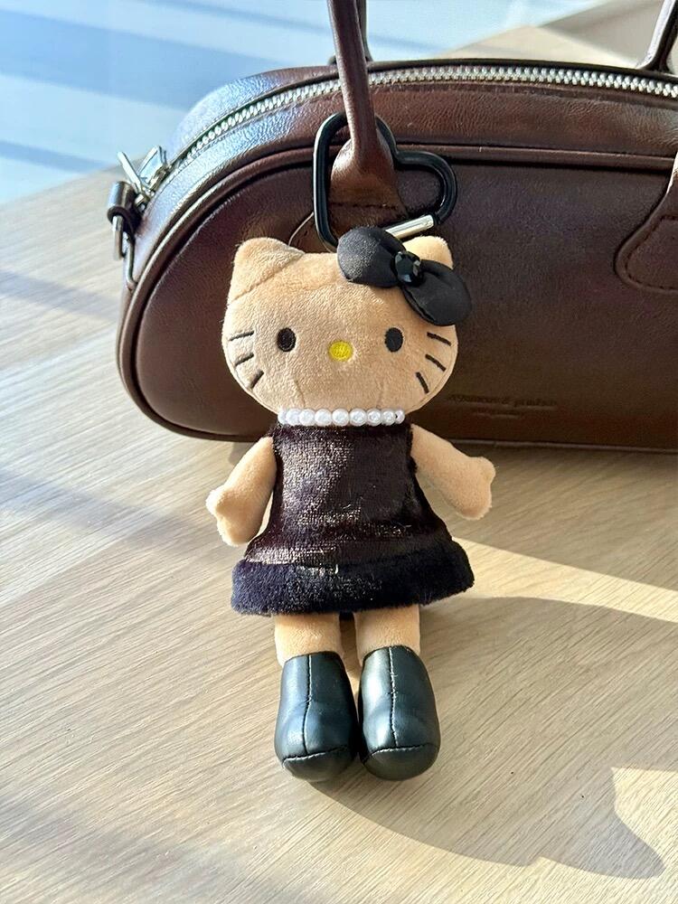 Chanel style Hello kitty long leg kitty pendant