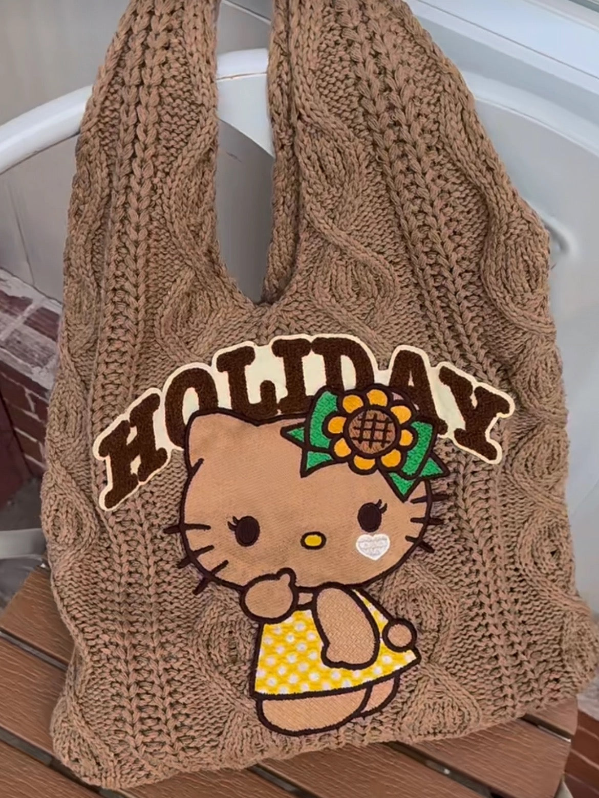 Hawaii Tanned Hello kitty Knit Bag