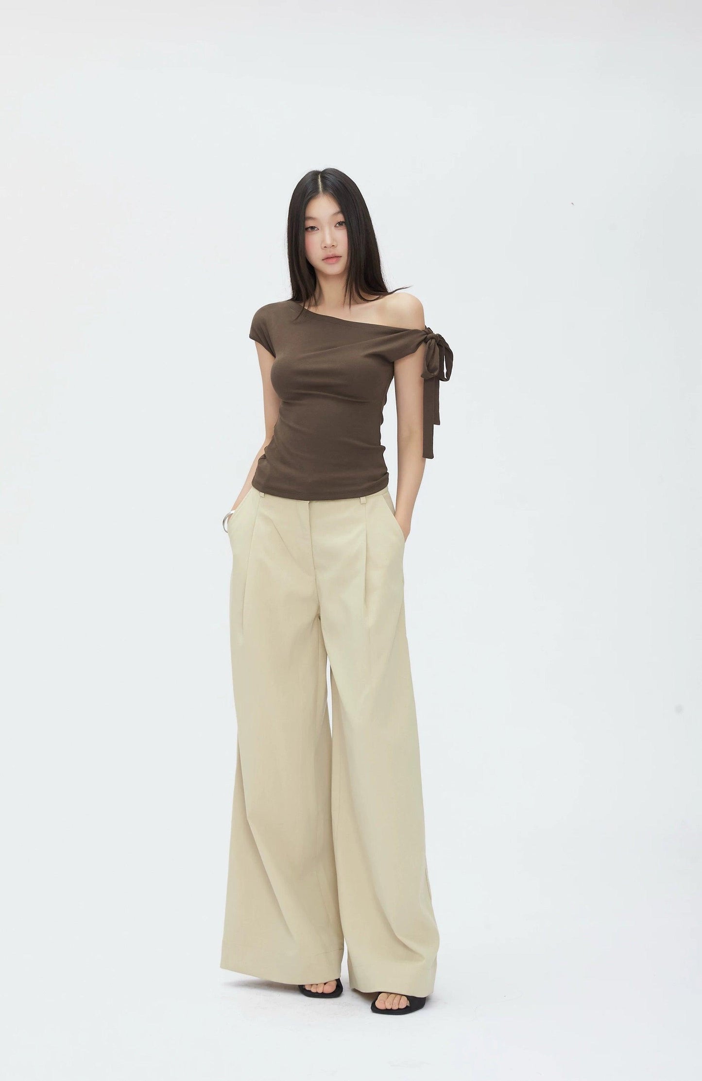 baggy pants khaki