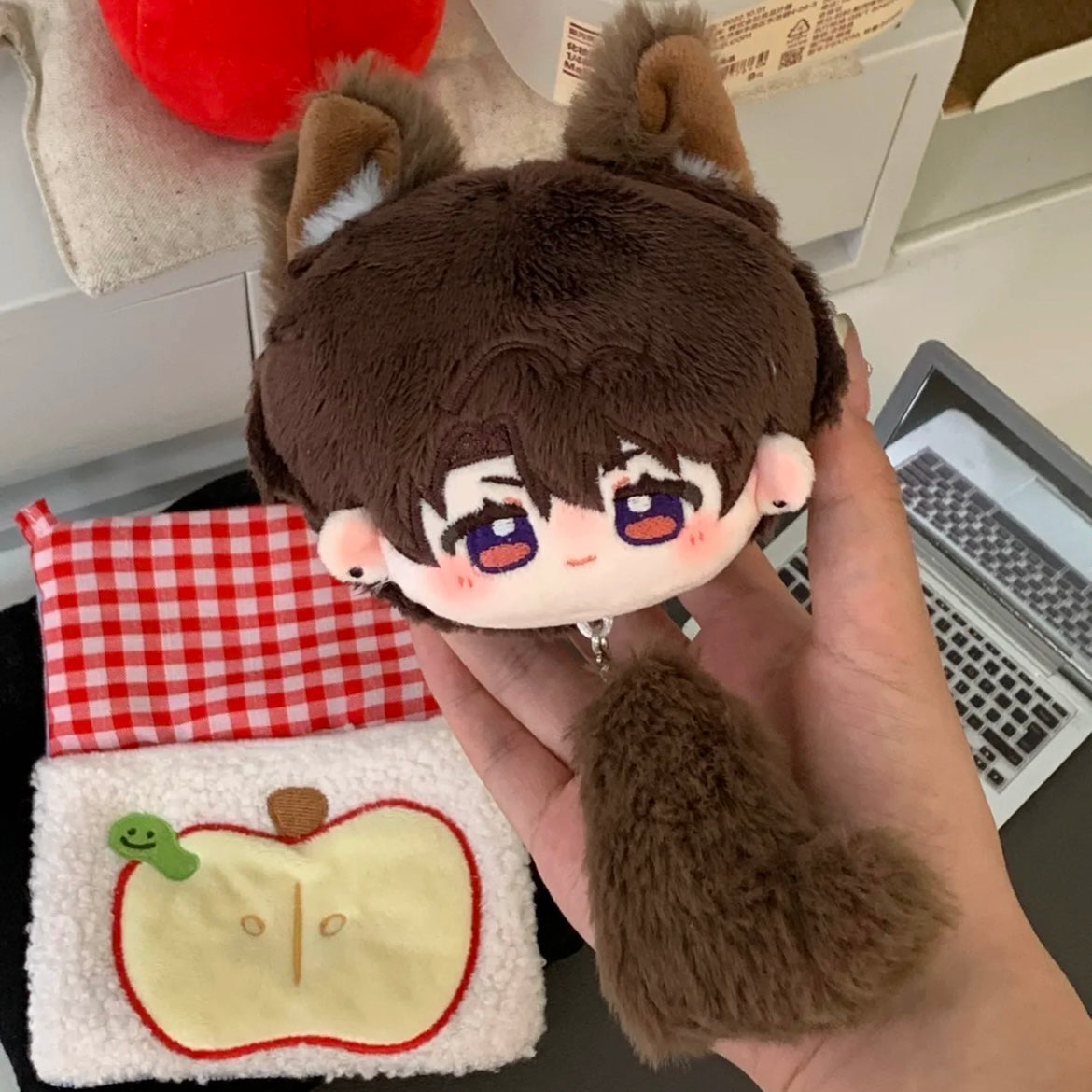 Sylus cute tail plush toy