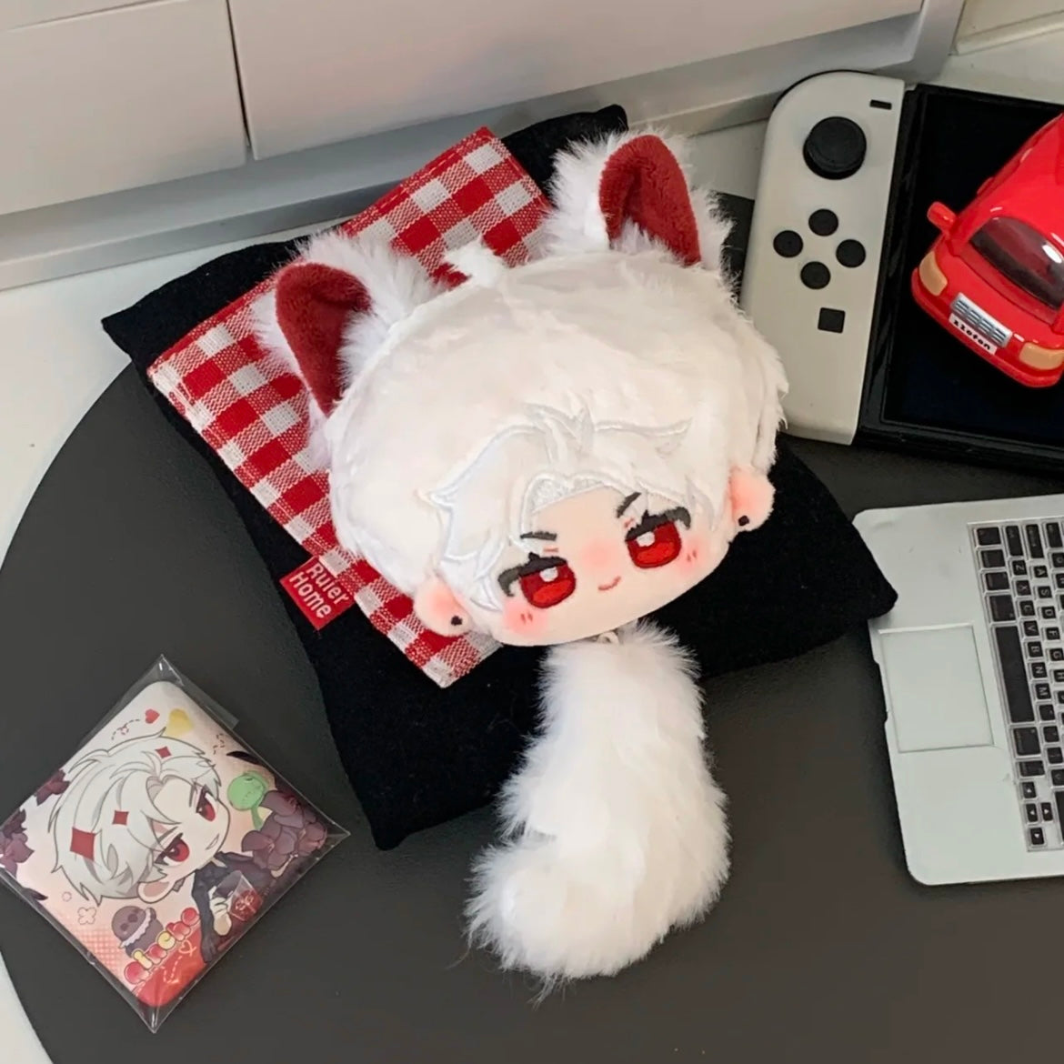 Sylus cute tail plush toy