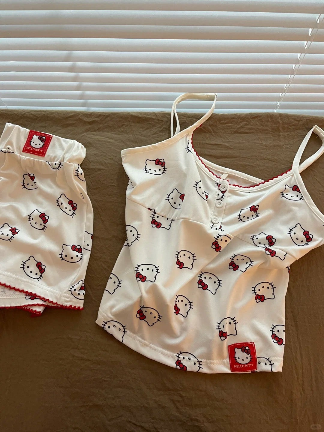 Hellokitty cami shorts pajamas set