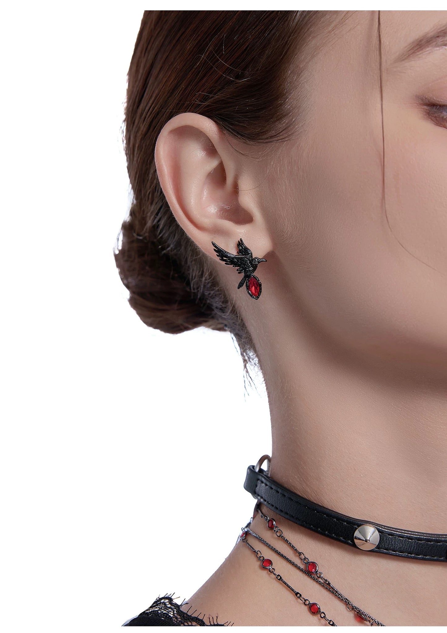 Qin Che crow earrings