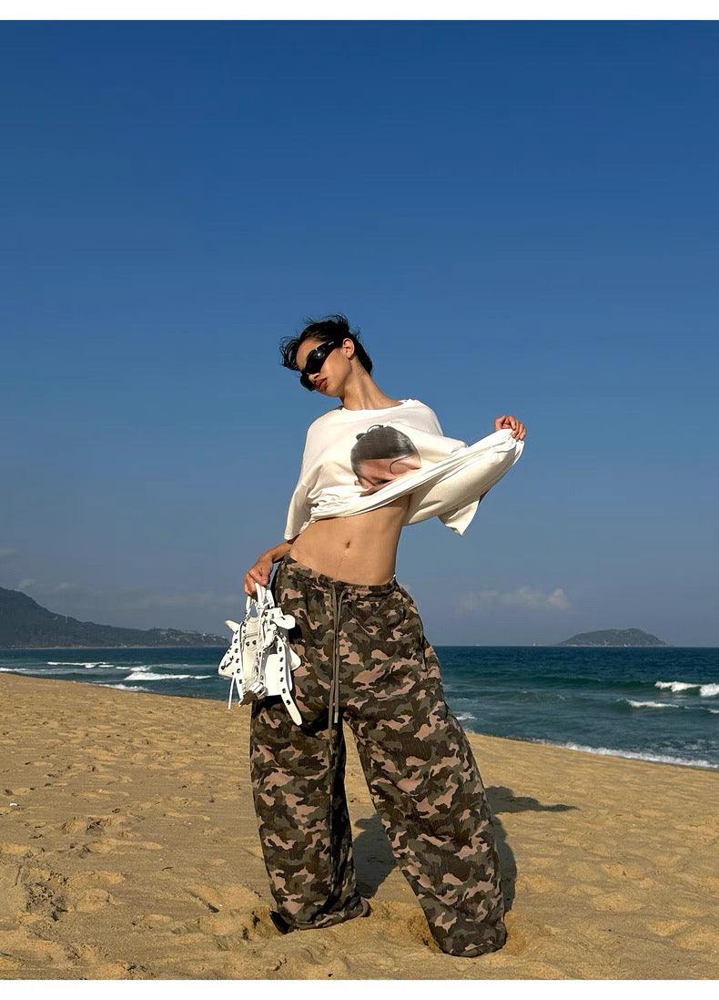 Camouflage print wide-leg pants