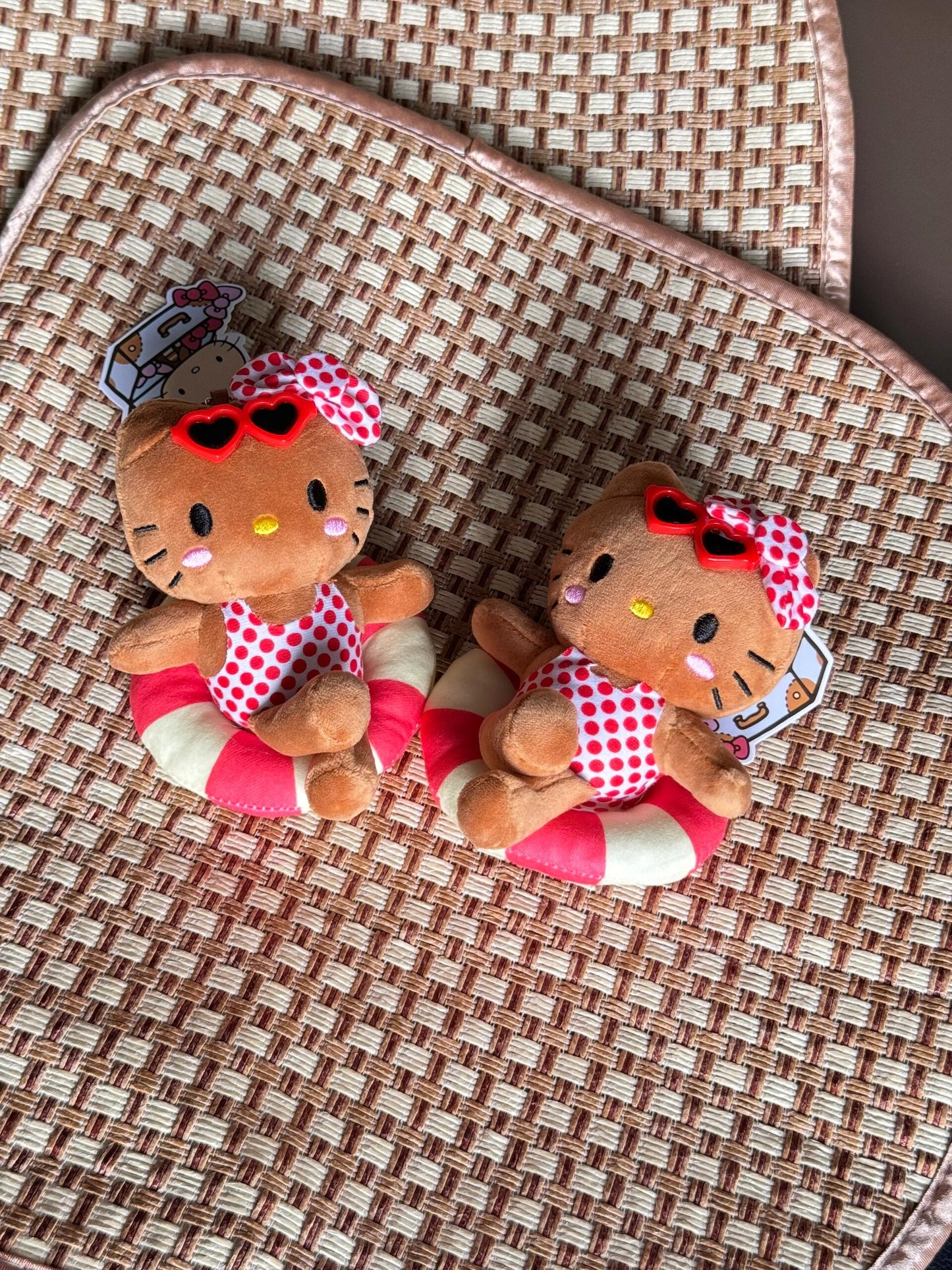 Swimming ring Hello Kitty plush pendant