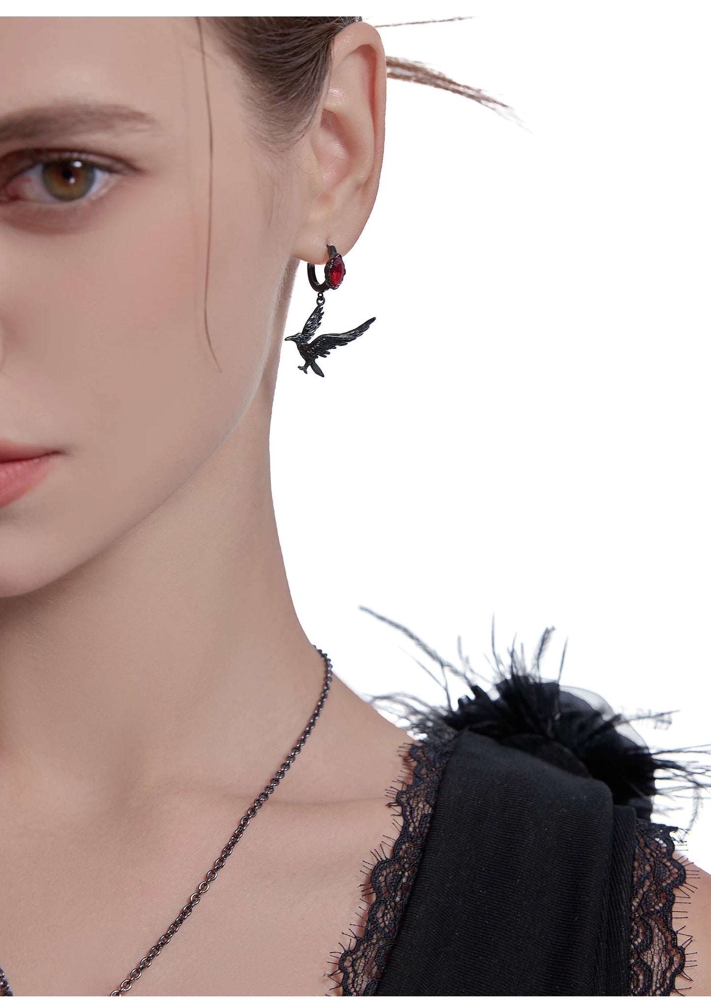 Qin Che Crow Earings