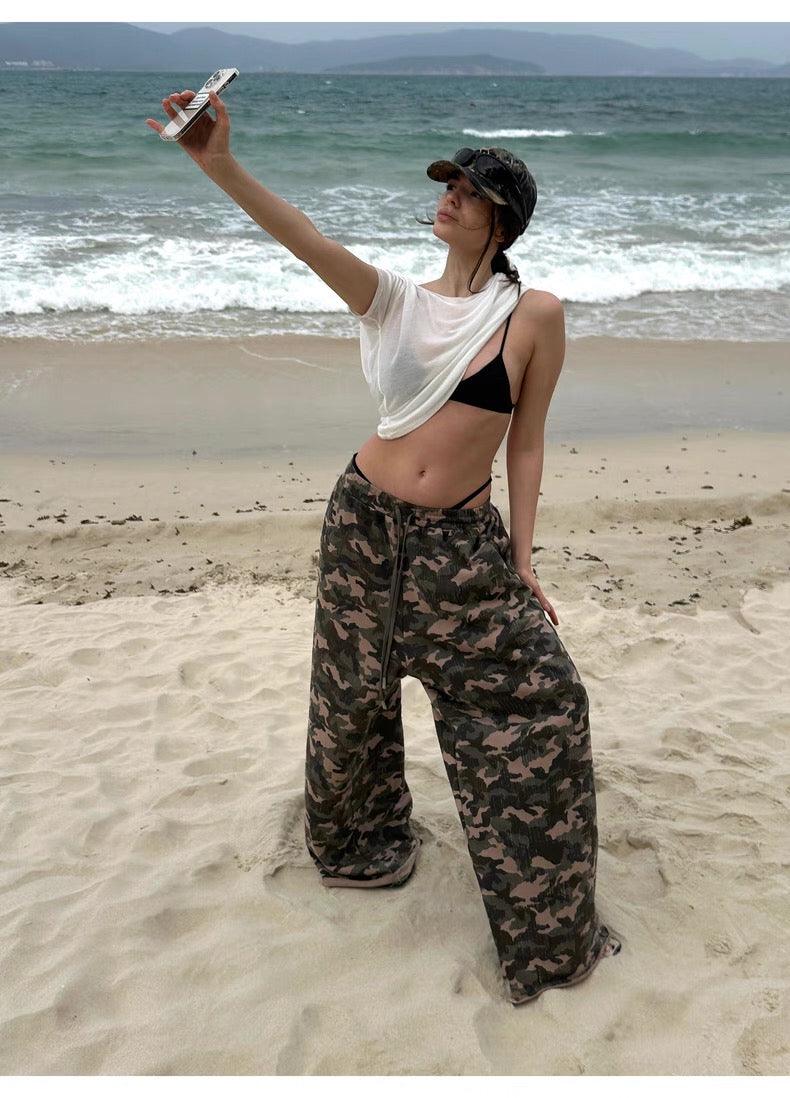 Camouflage print wide-leg pants