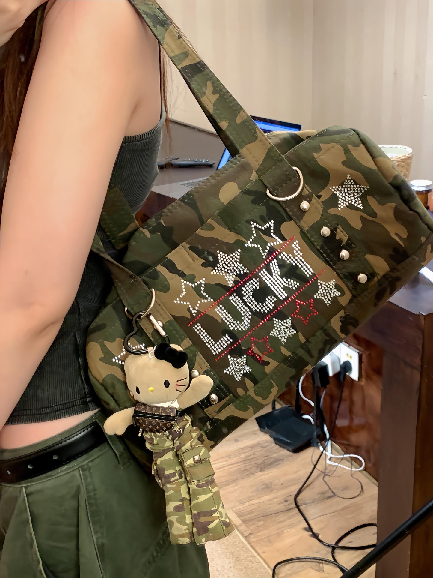 camouflage long leg HelloKitty bag charm +bag