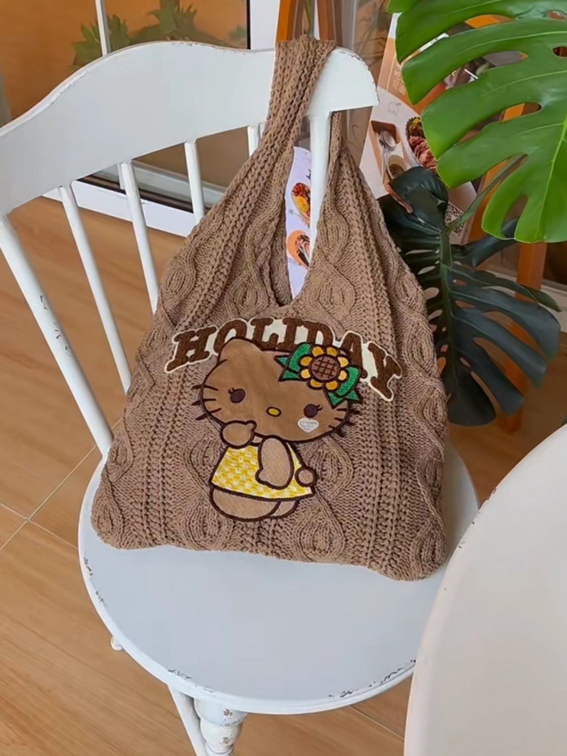 Hawaii Tanned Hello kitty Knit Bag