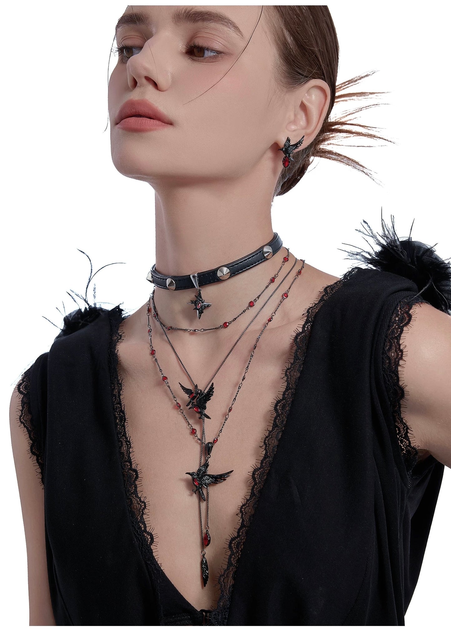 Qin Che crow earrings