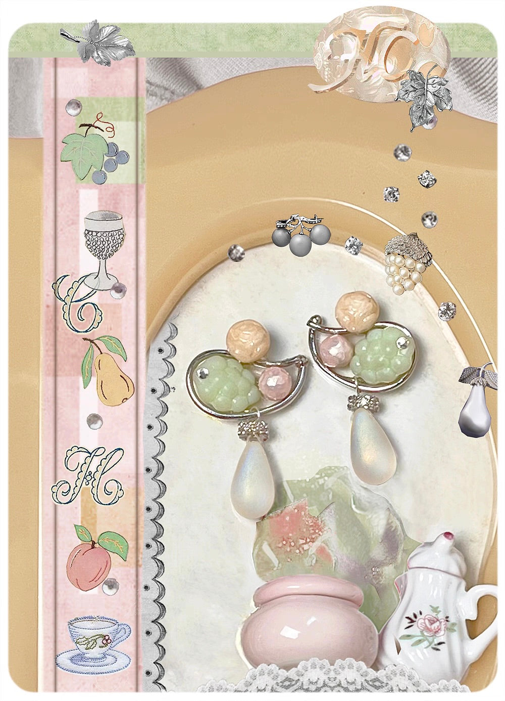 |Limited | * Treasure Bead Confectionery *~Cashew shaped Antique Fruit Plate~Decorative Earrings