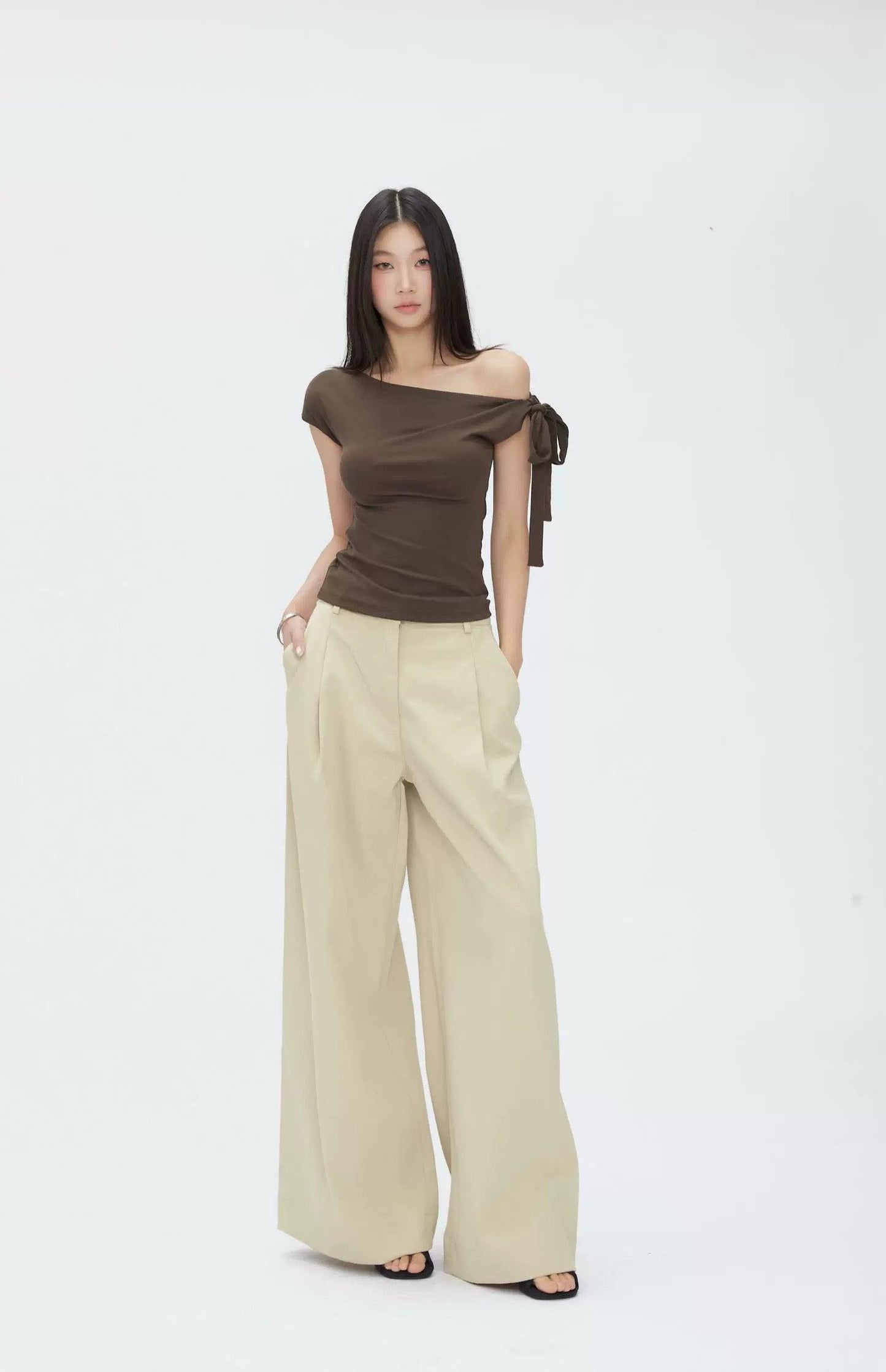 baggy pants khaki