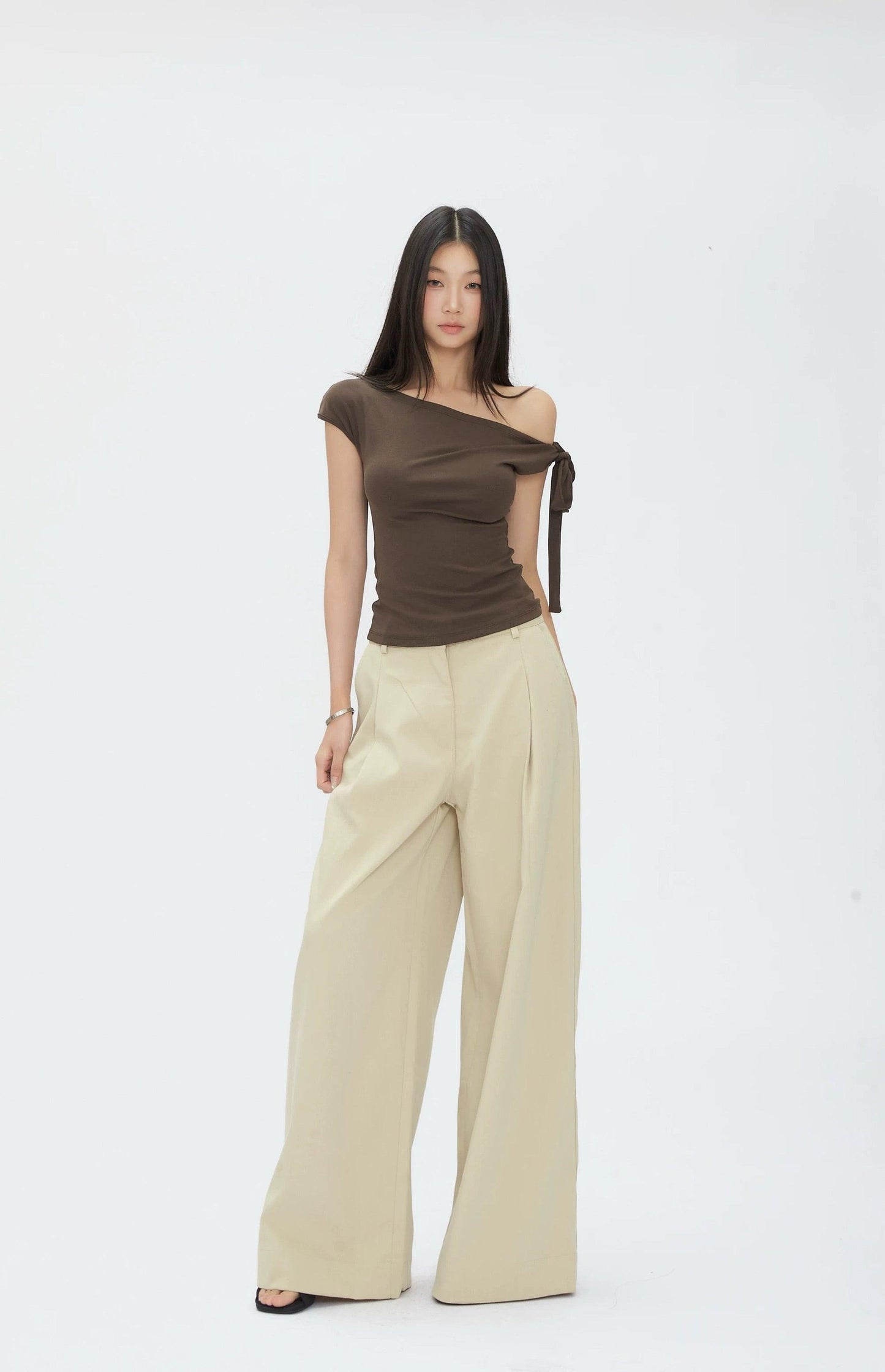 baggy pants khaki