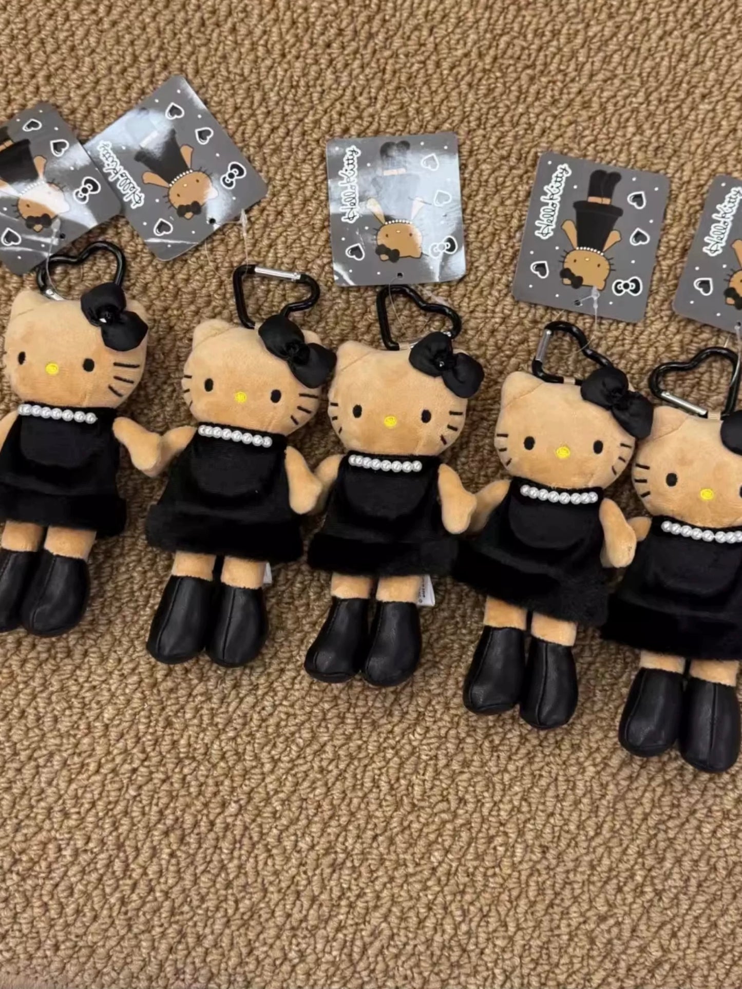 Chanel style Hello kitty long leg kitty pendant
