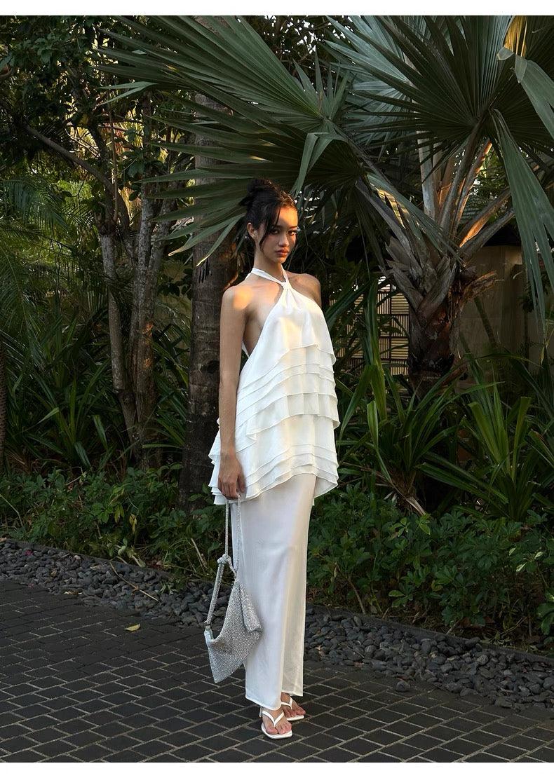 White ruffle edge neck sling