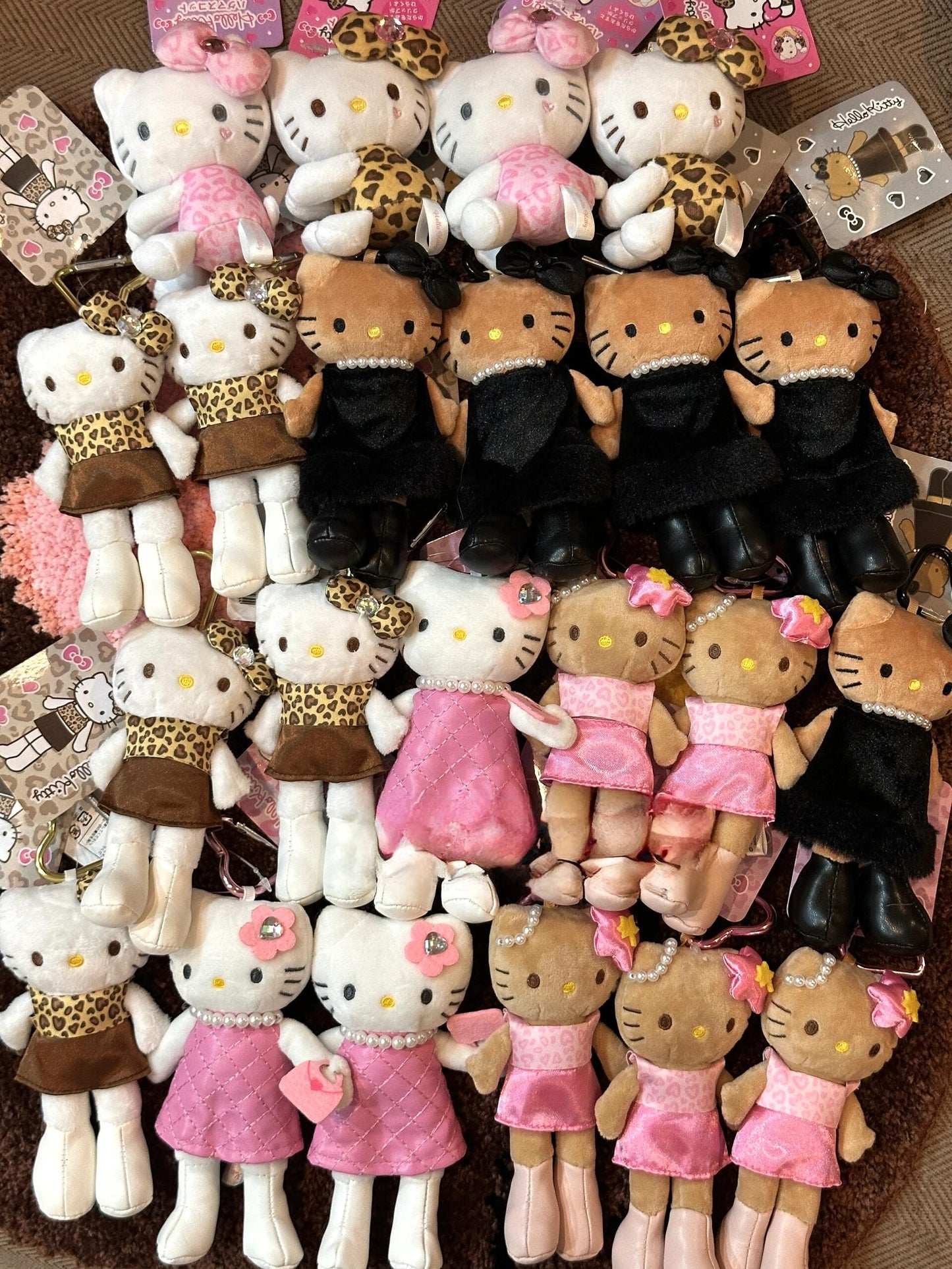 Leopard print Hello Kitty long leg kitty pendant