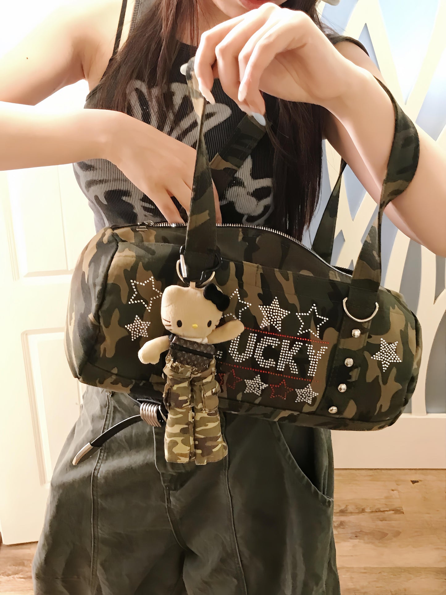 camouflage long leg HelloKitty bag charm +bag