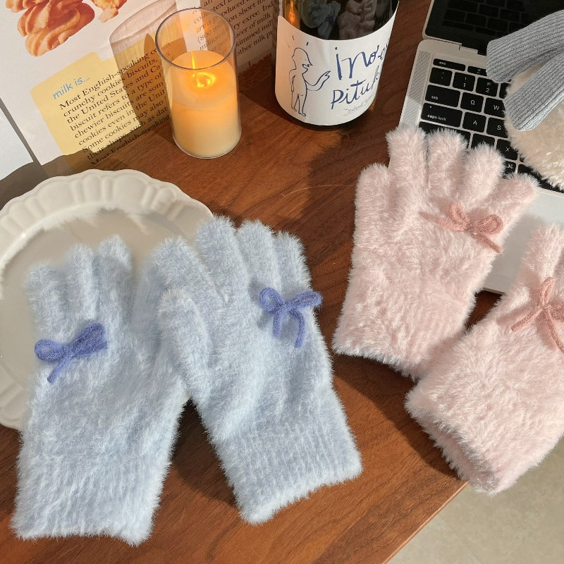 Glove bow