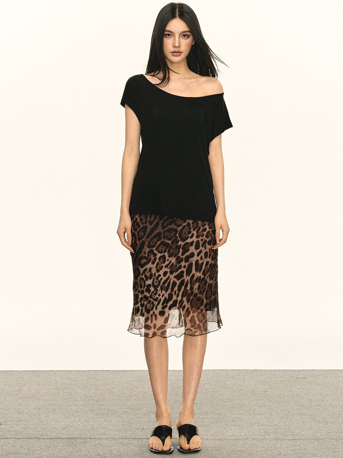 Leopard print skirt