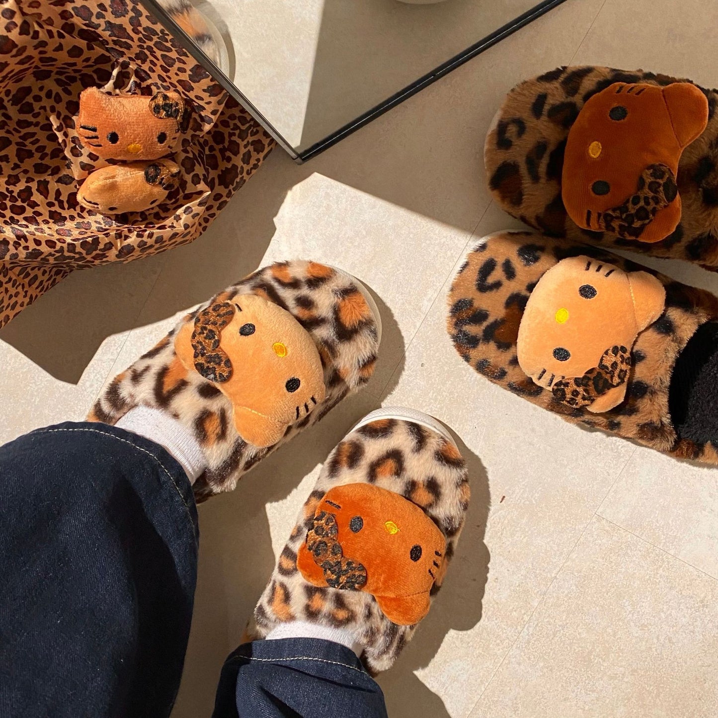 Leopard print HelloKitty slippers