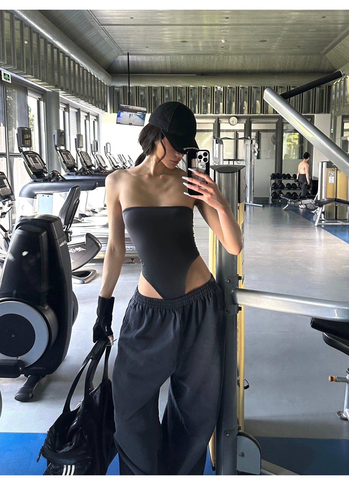 Grey one-piece tube top drawstring sweatpants set
