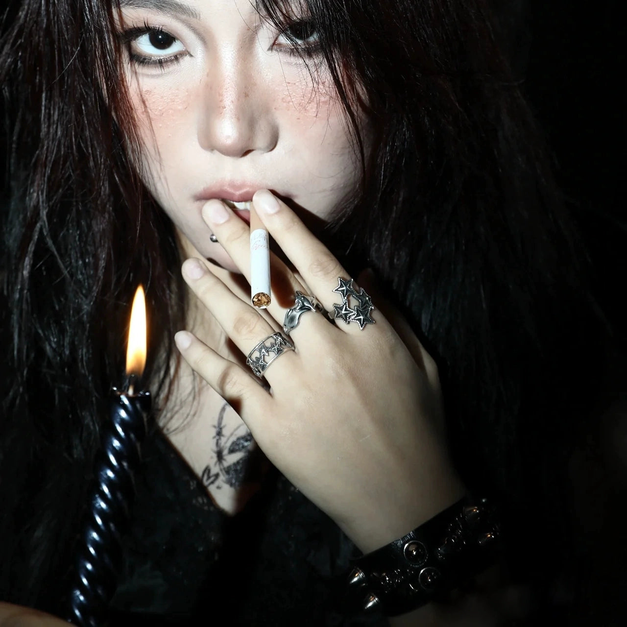 Retro Star Ring Dark Punk