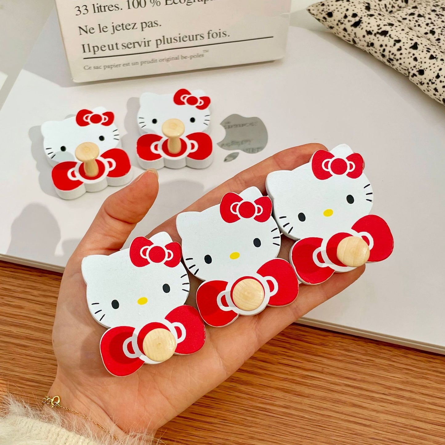 Non perforated wall hook Hello Kitty