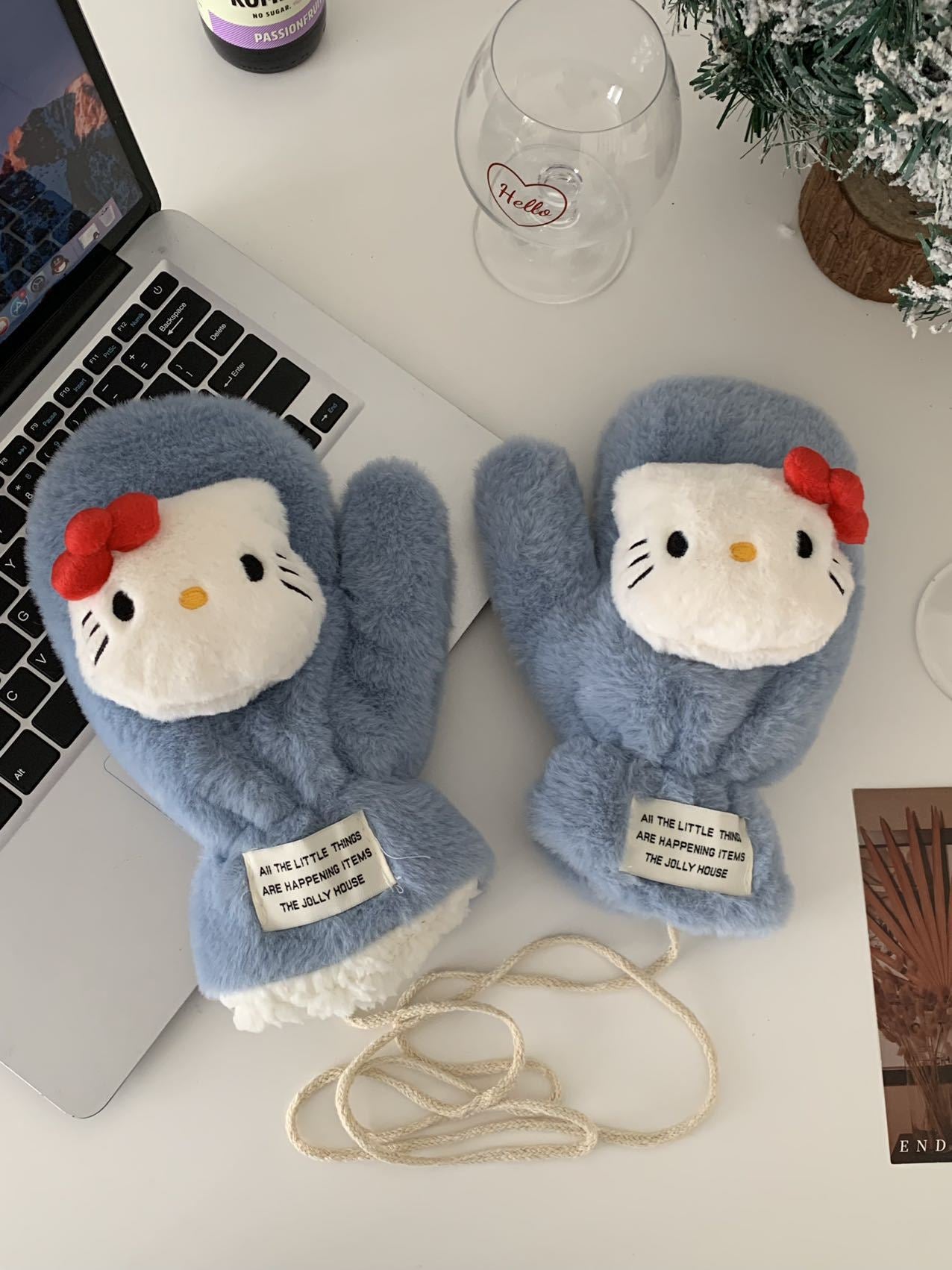 Hello Kitty plush gloves