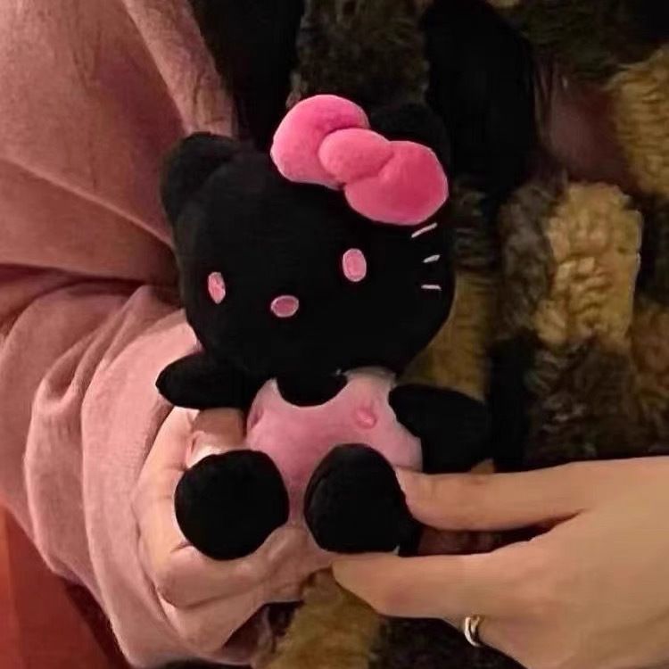 Black skin cat plush pendant