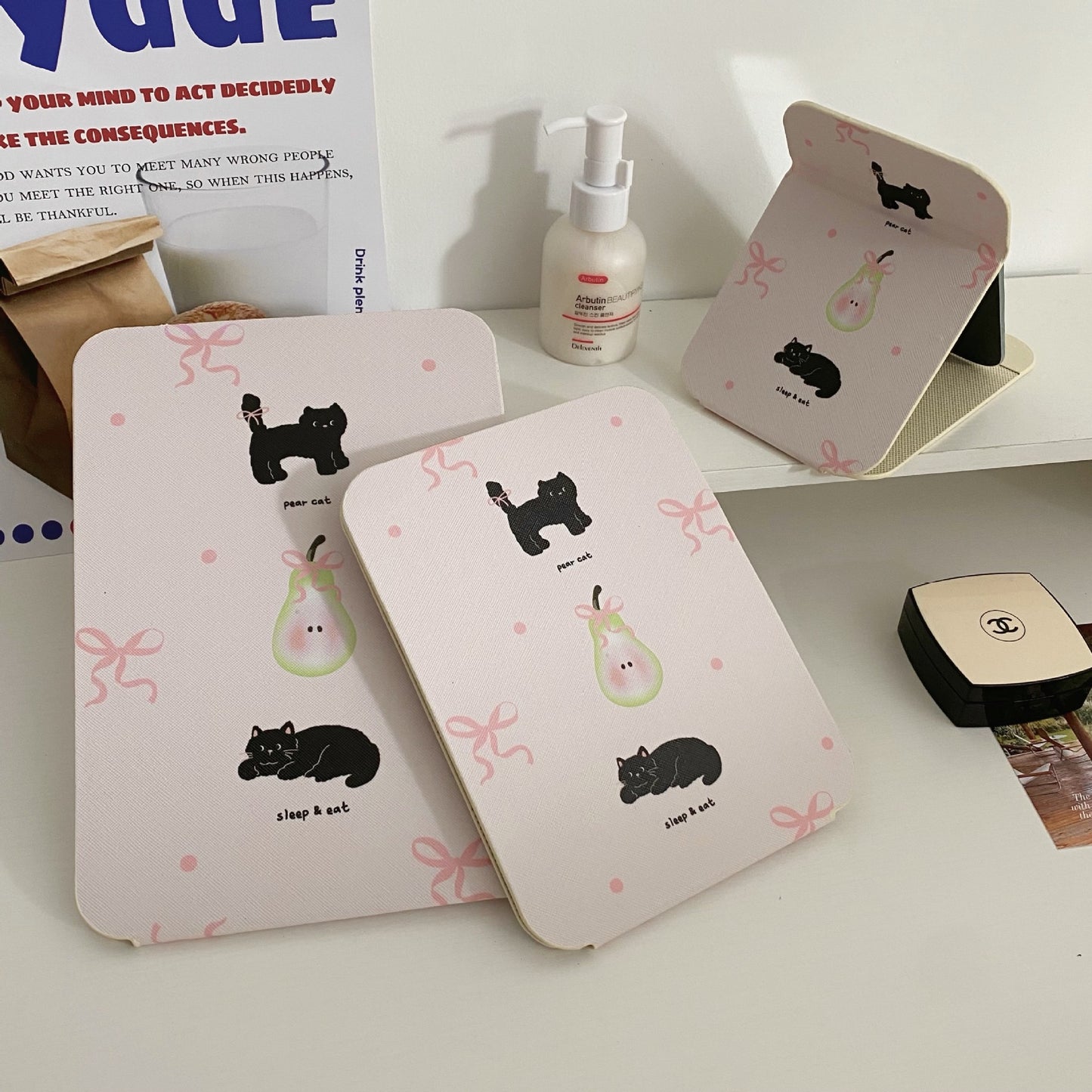 Hello Kitty Folding Mirror