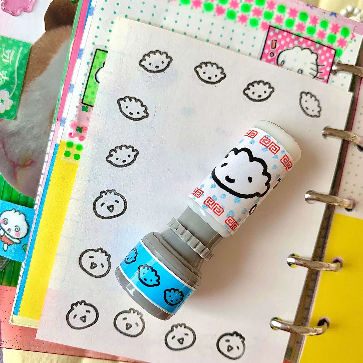 Showa style small animal account mini cartoon seal