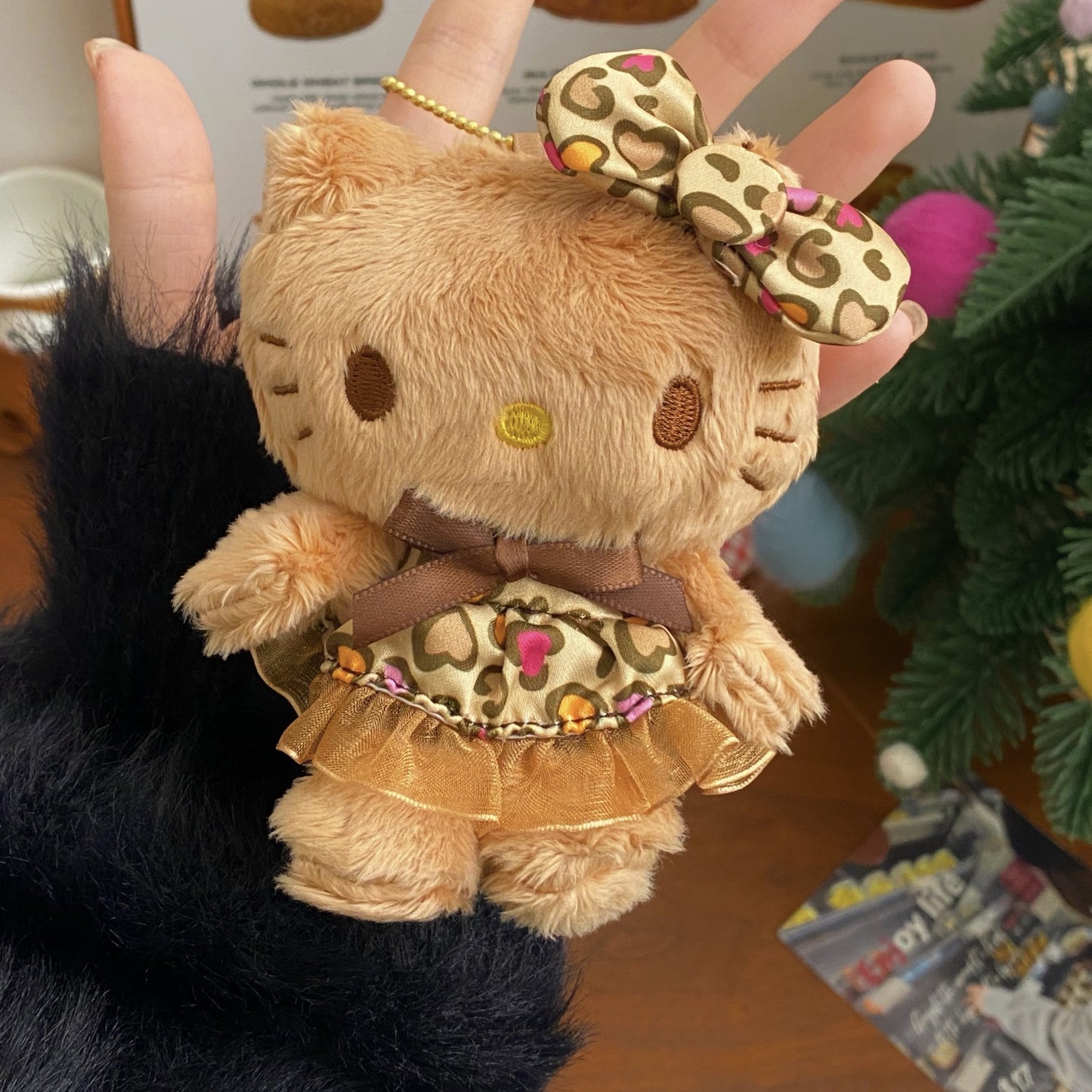 Swimming circle HelloKitty plush Charm
