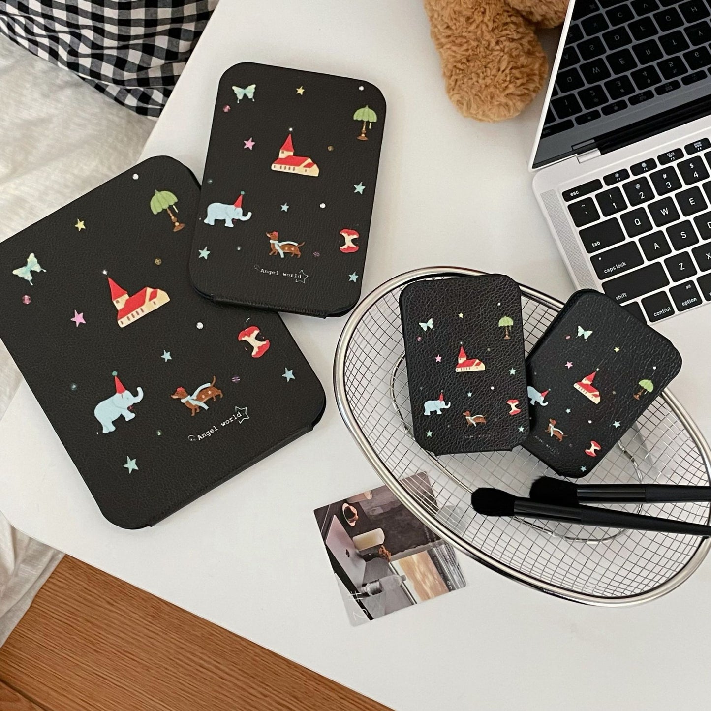 Hello Kitty Folding Mirror