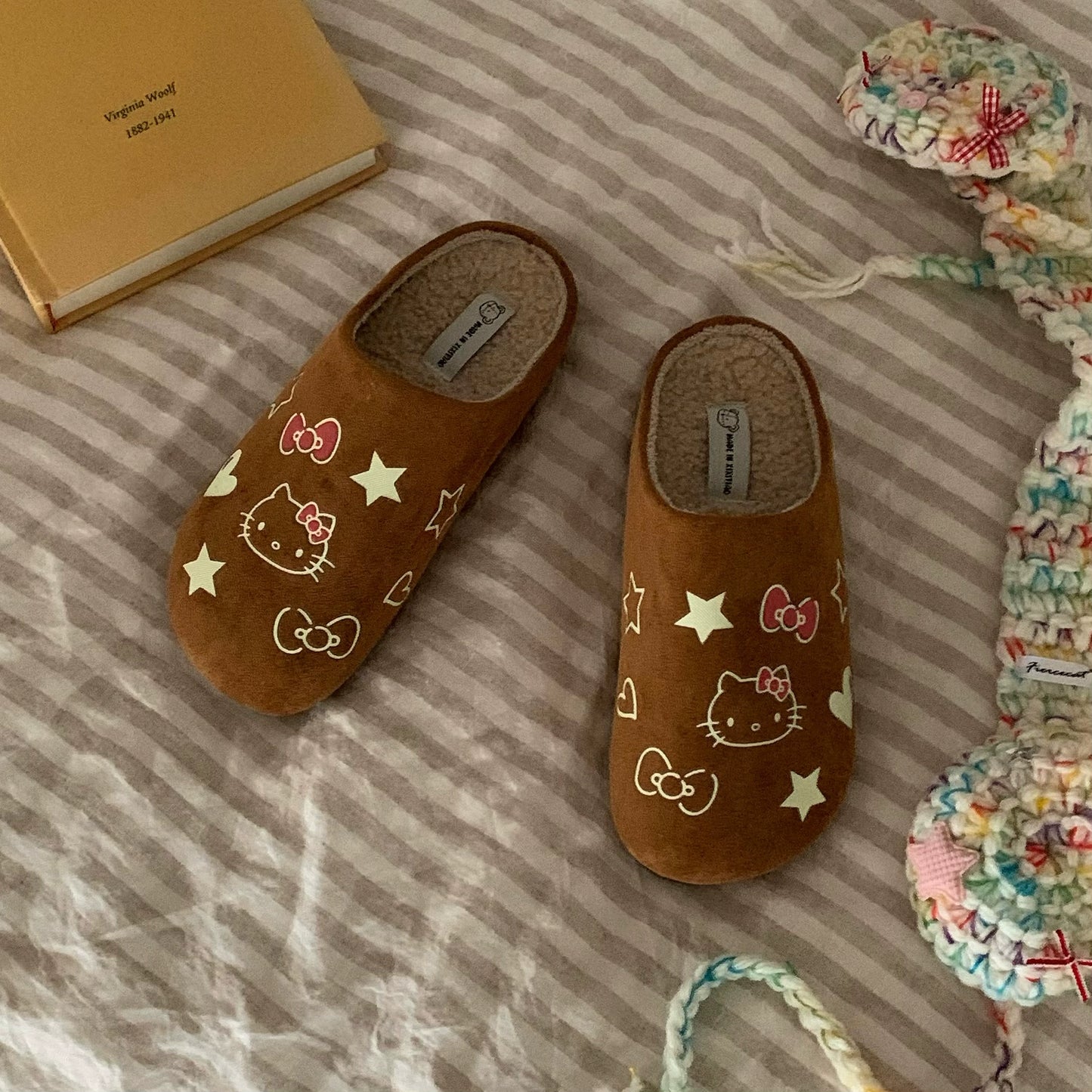 HelloKitty Pocken shoes with plush warm slippers