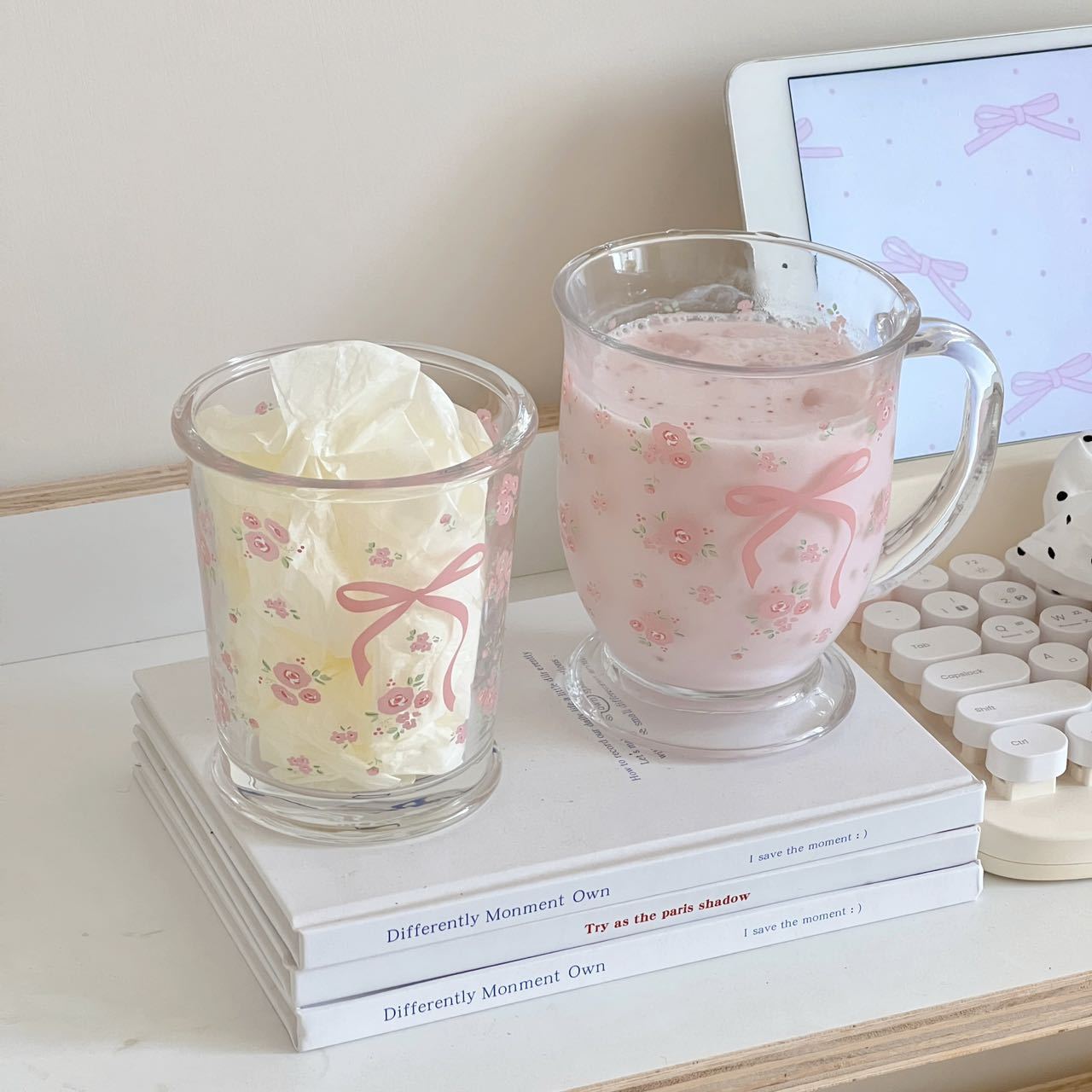 Cute bow floral glass cup