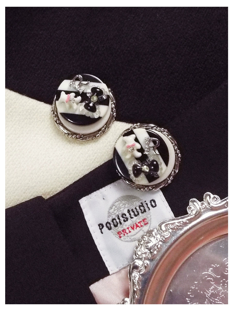 Wearing Stripes Only on Wednesdays "Antique Toy Style Mini Top Hat Preparatory Student Black and White Y2K Earrings