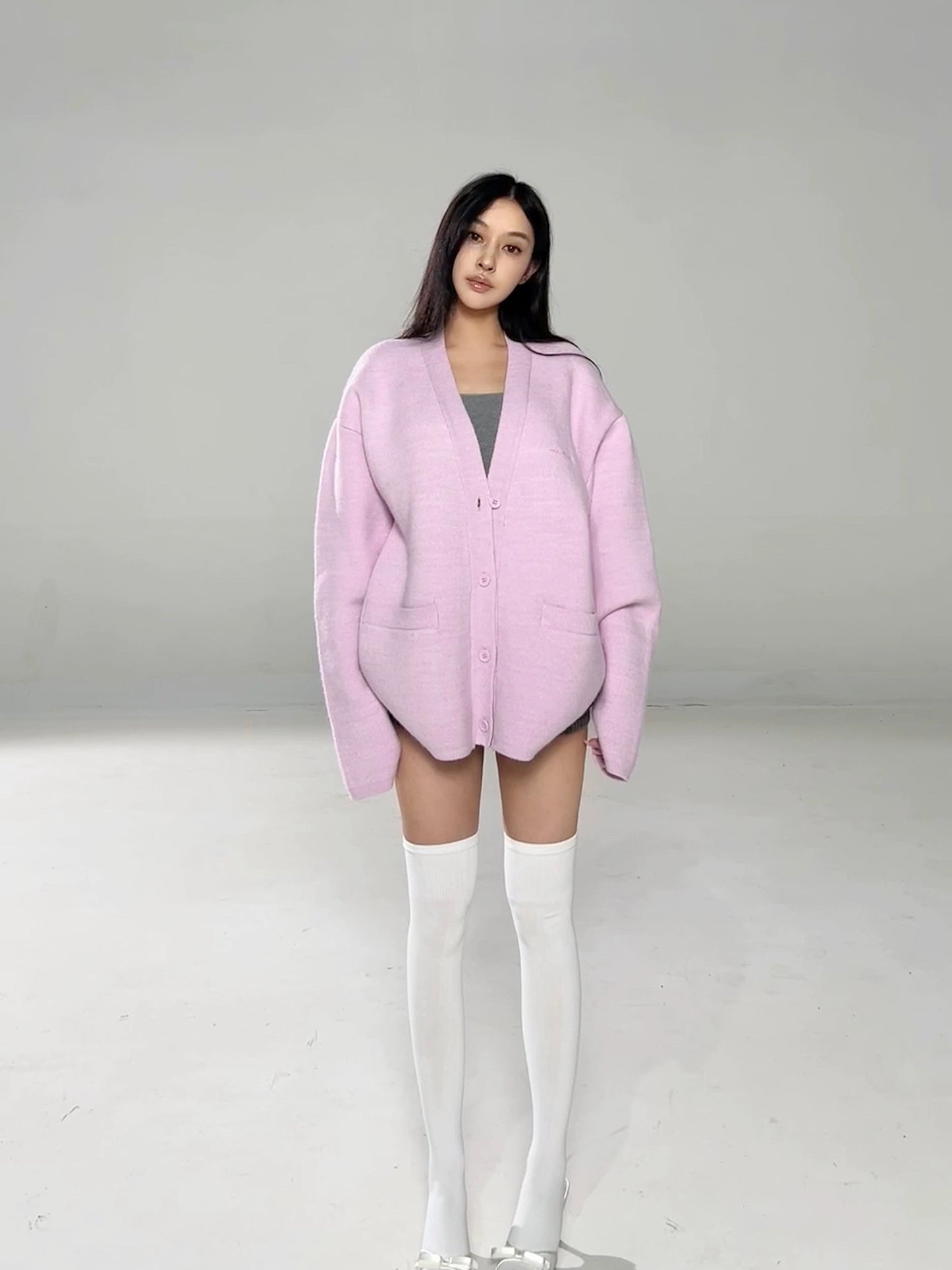 Embroidered V-neck silhouette sweater jacket knitted cardigan