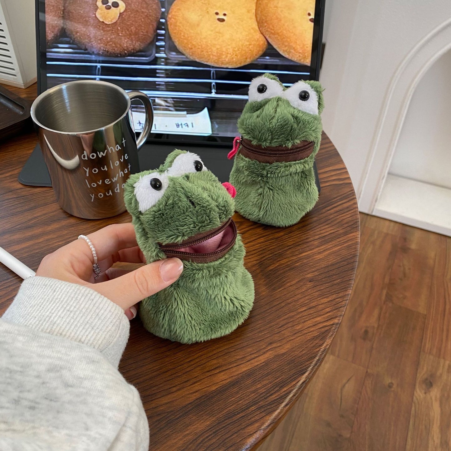 frog coin purse