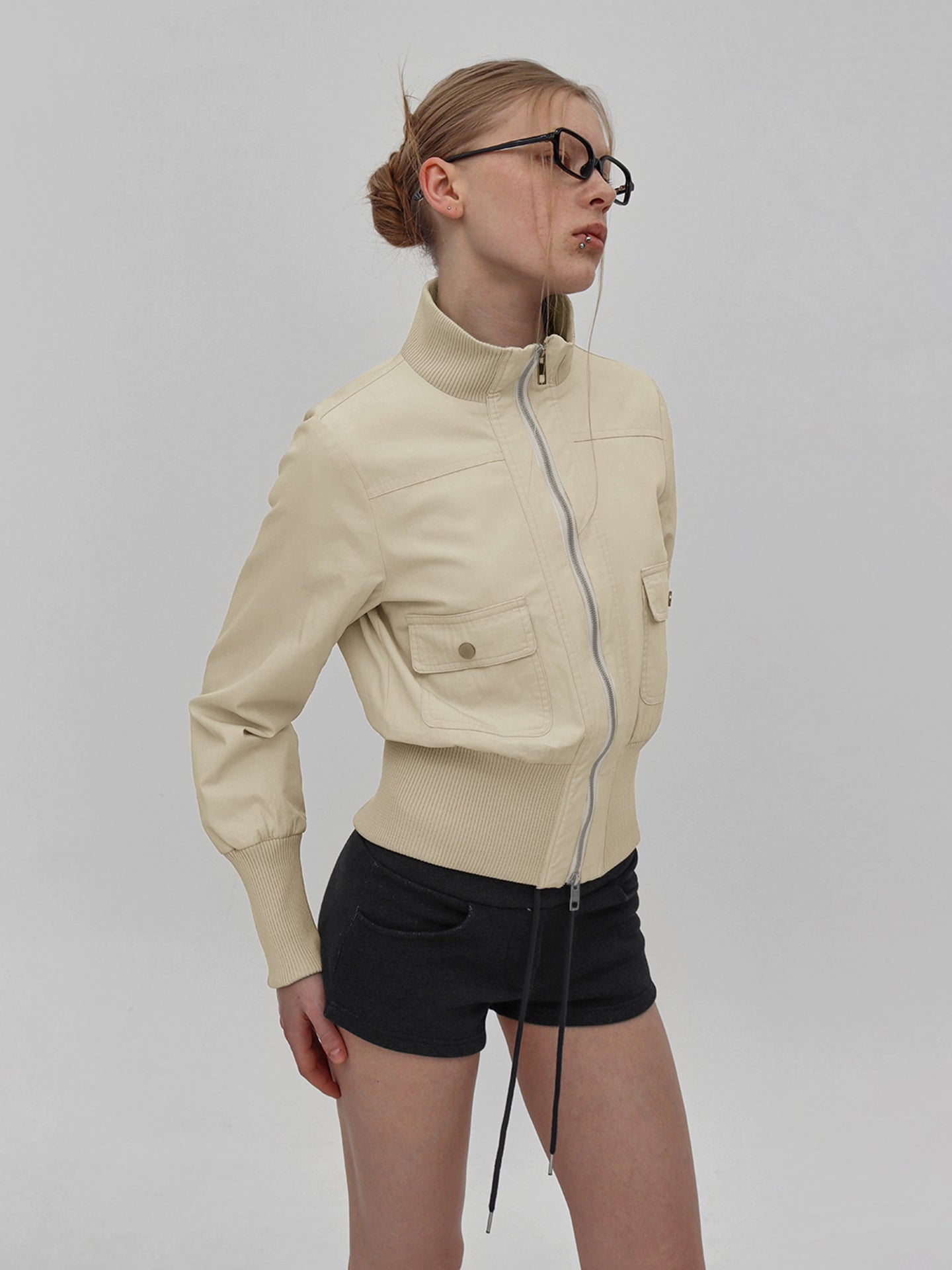 Stand up collar zipper pocket jacket