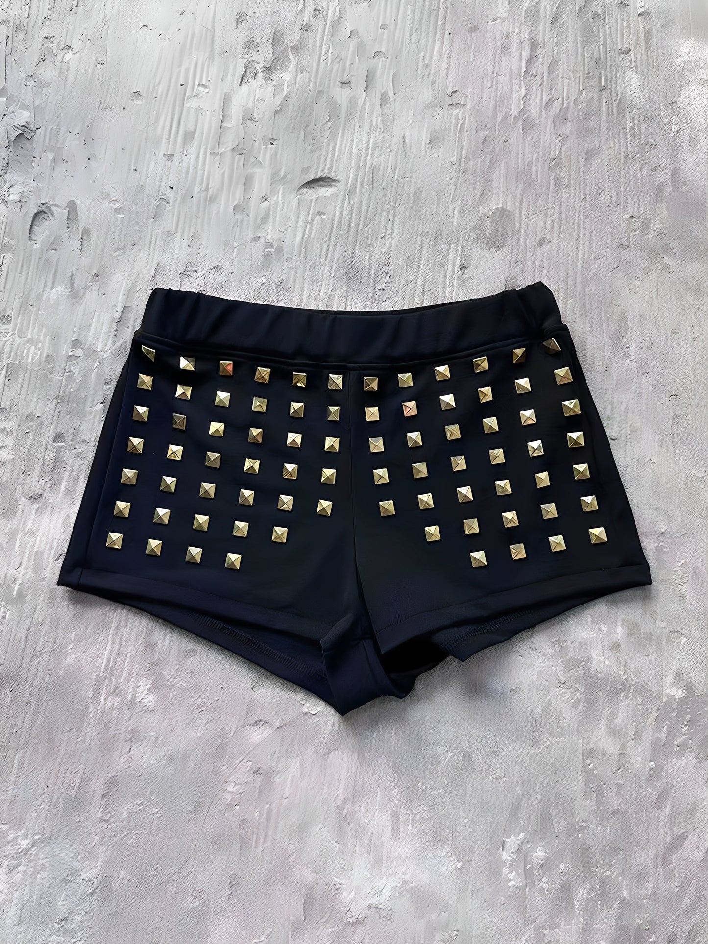 Low waist shorts gold rivets