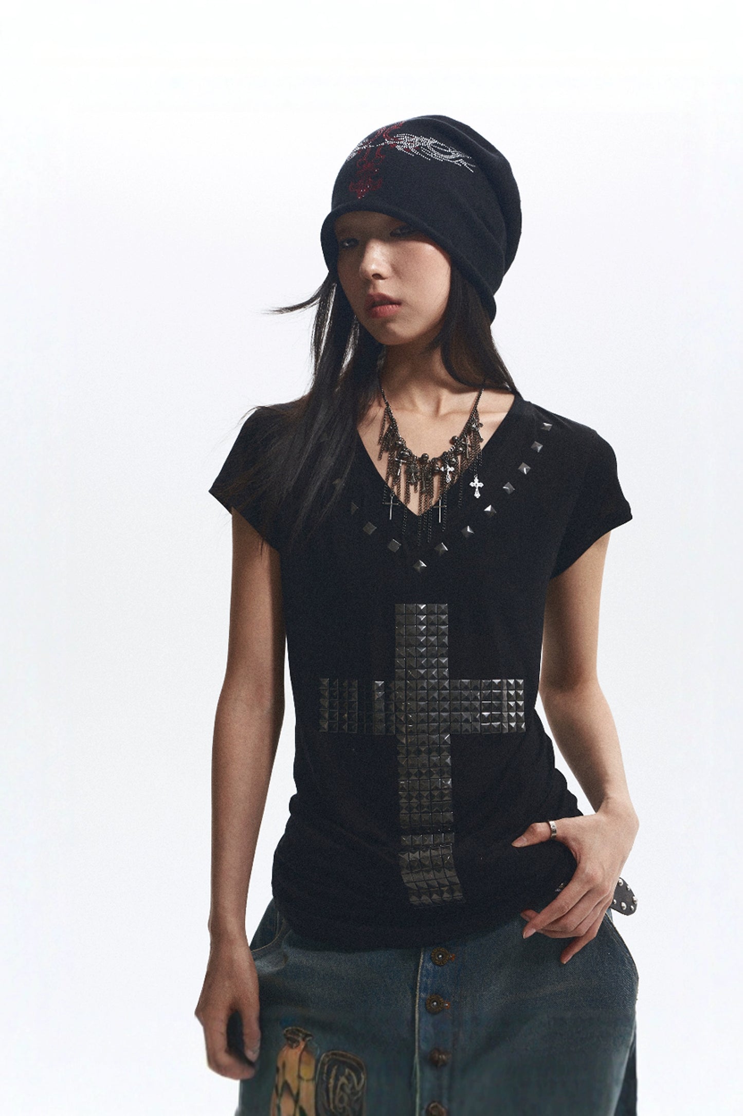 Three color cross hot stamping diamond V-neck short sleeved T-shirt