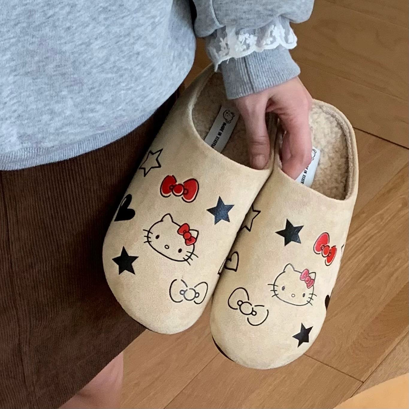 HelloKitty Pocken shoes with plush warm slippers