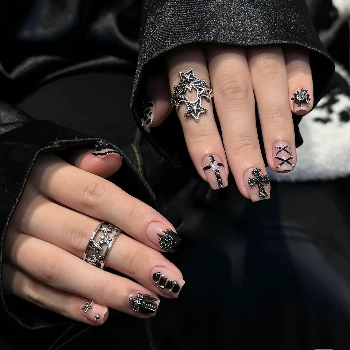 Retro Star Ring Dark Punk