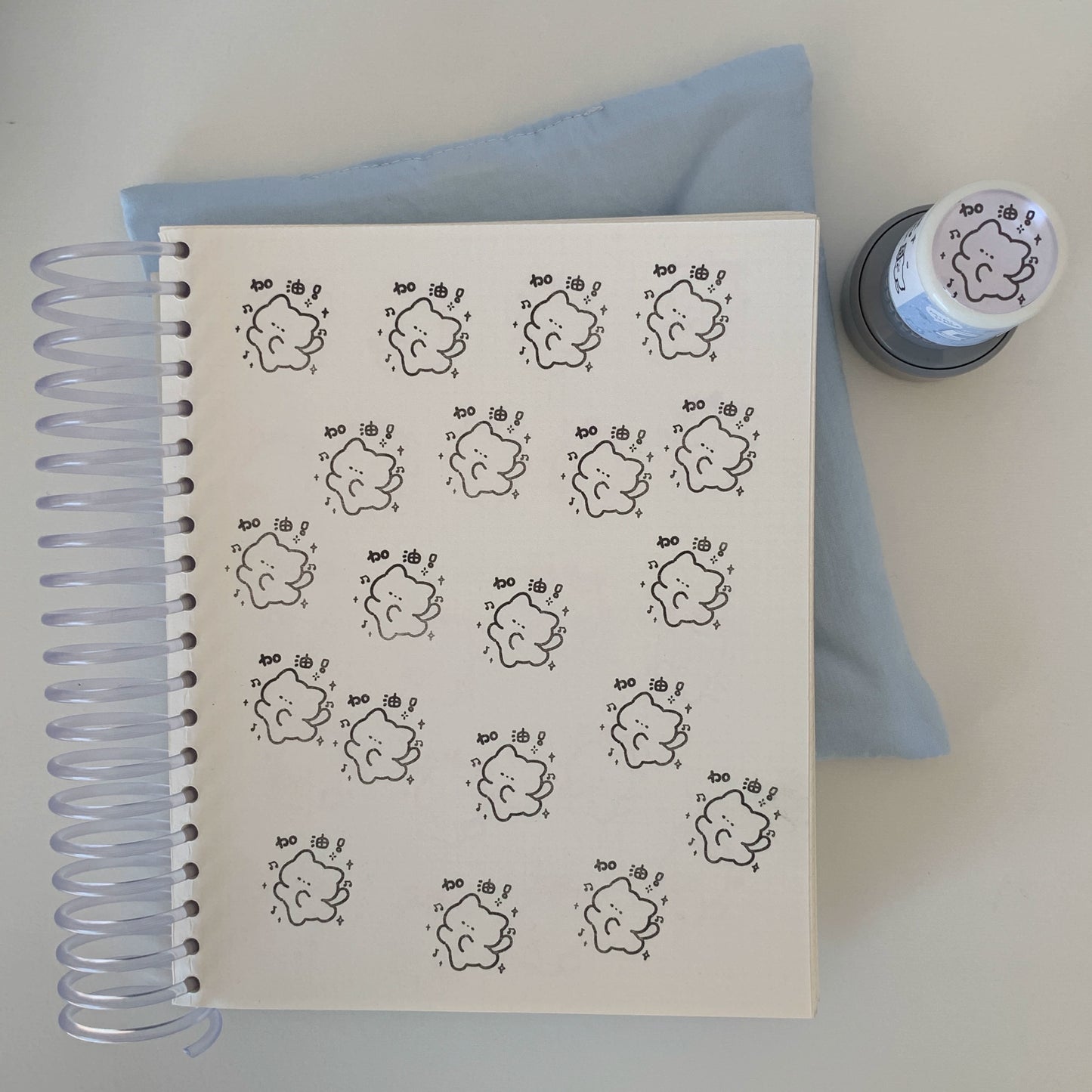 Handheld material cute photosensitive seal