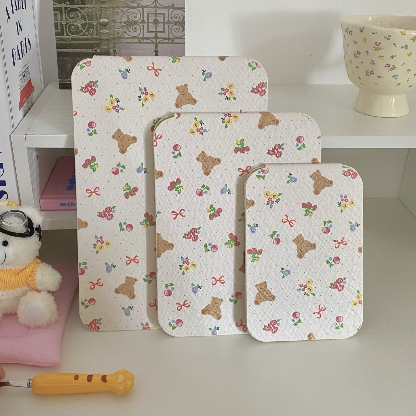 Hello Kitty Folding Mirror