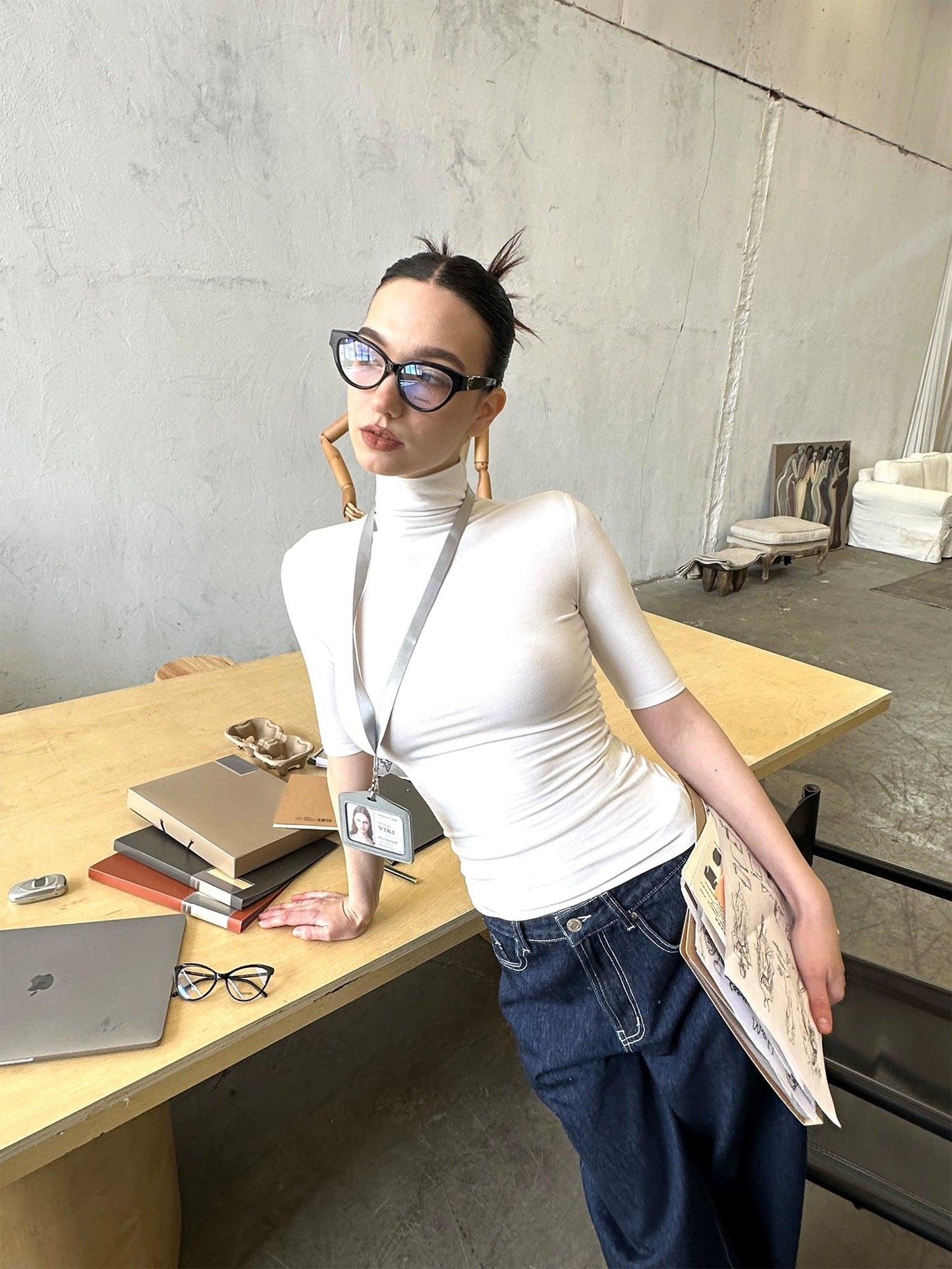 White high collor Tee