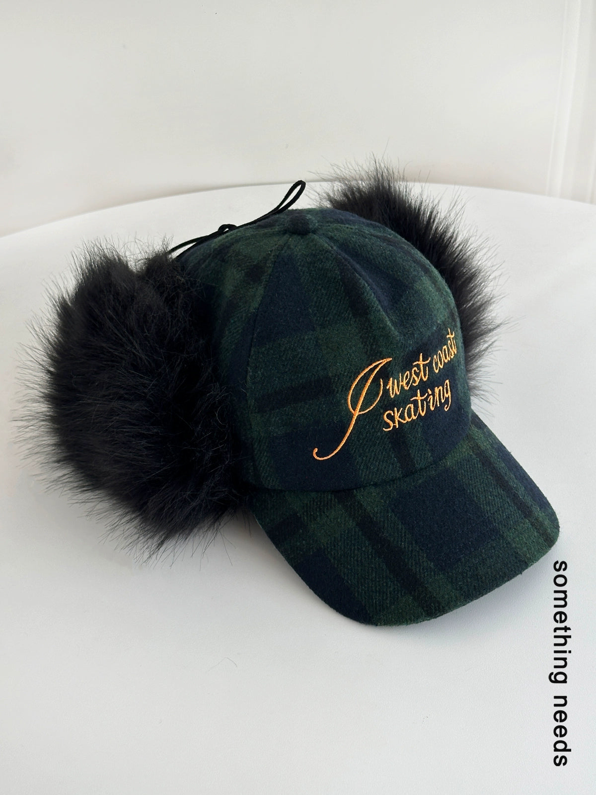Retro plaid plush ear protector baseball cap